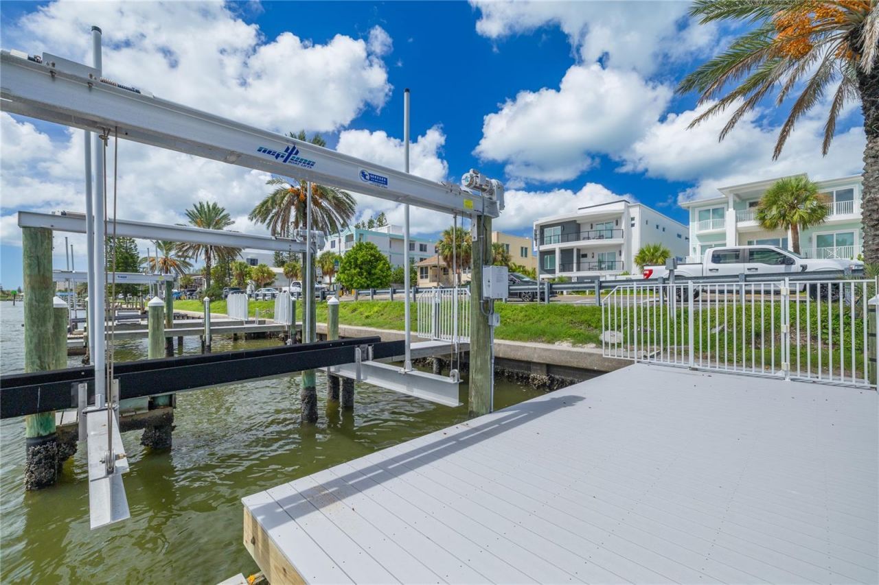 34 Gulf Boulevard, Indian Rocks Beach, FL 33785 Photo