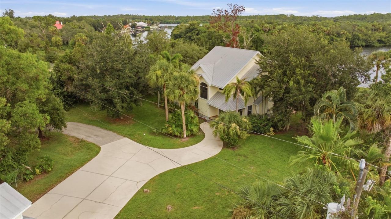 13668 Marquette Boulevard, Fort Myers, FL 33905 Photo