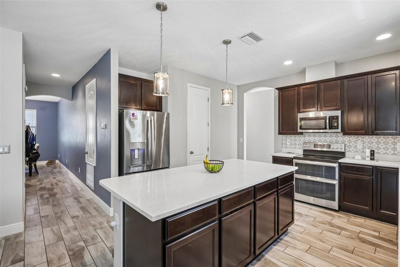 1605 Anastacia Lane , Sun City Center, FL 33573 Photo