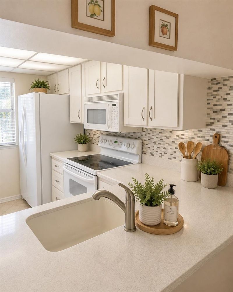 402 Cerromar Circle N, Unit 105, Venice, FL 34293 Photo