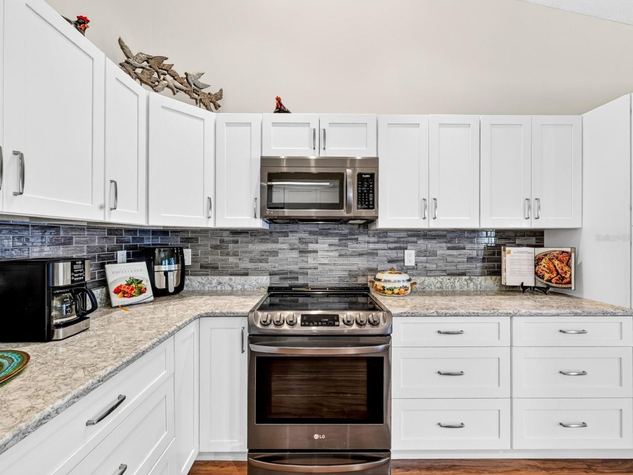 4322 Edenrose Way, Unit 86, Sarasota, FL 34235 Photo