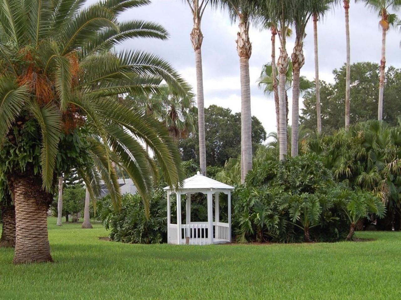 4322 Edenrose Way, Unit 86, Sarasota, FL 34235 Photo