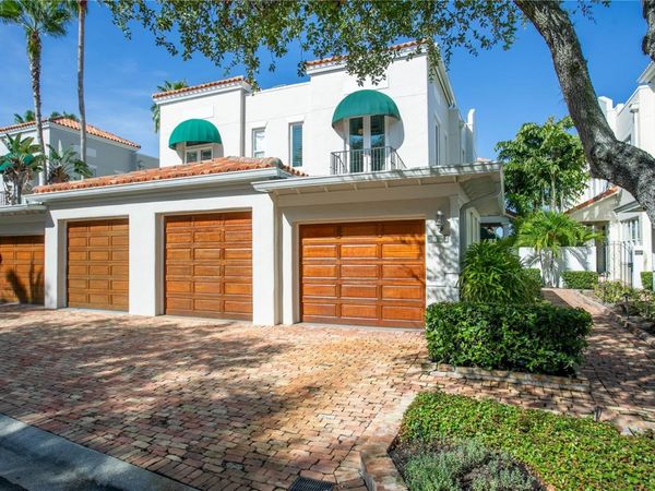 1109 ABBEYS WAY, TAMPA, FL 33602