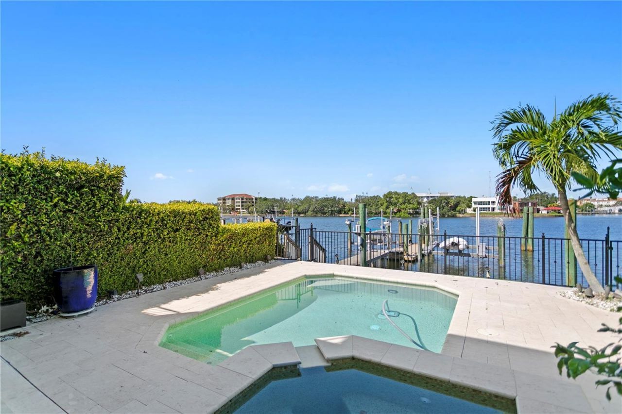 1109 Abbeys Way, Tampa, FL 33602 Photo