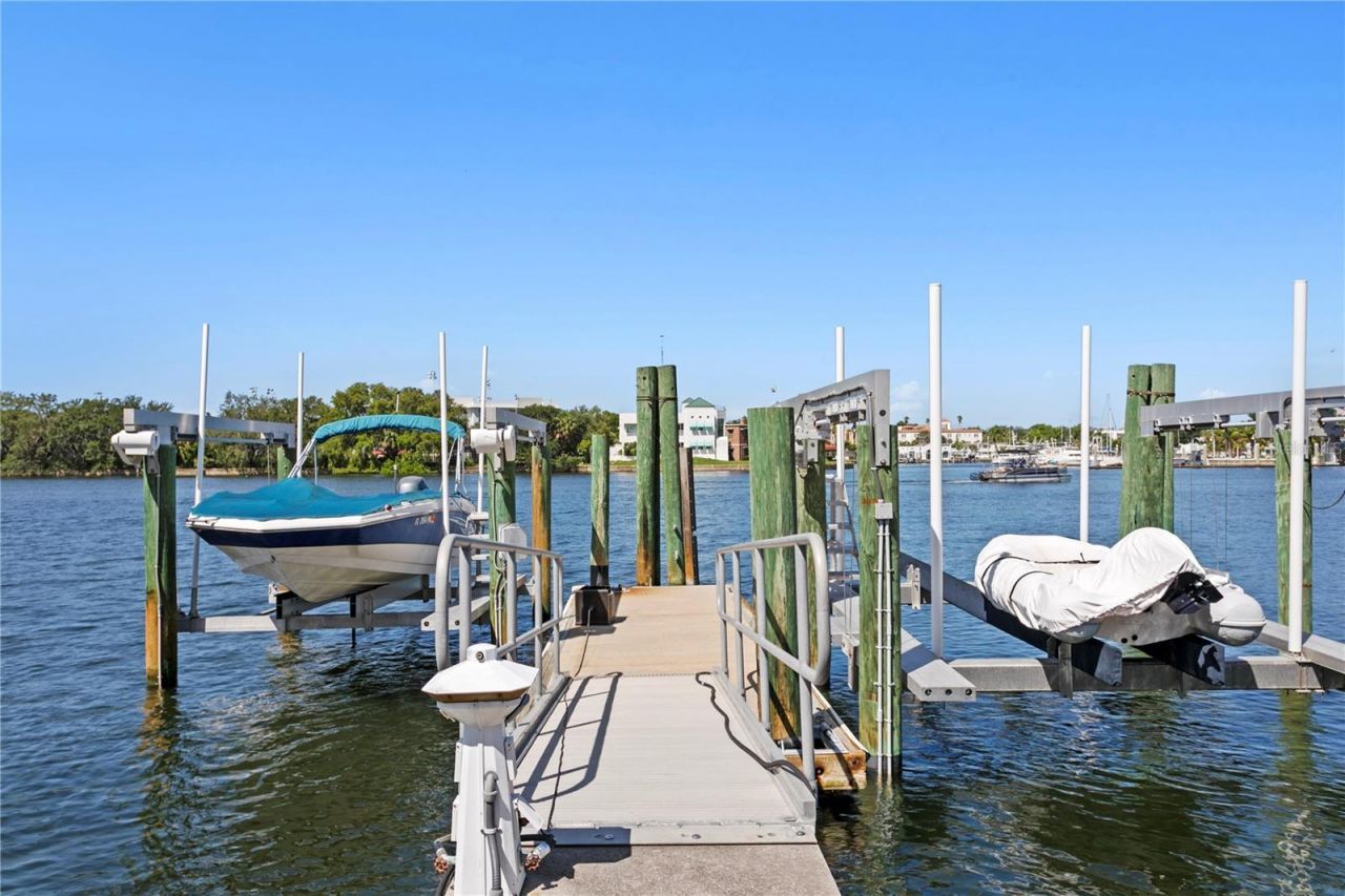 1109 Abbeys Way, Tampa, FL 33602 Photo