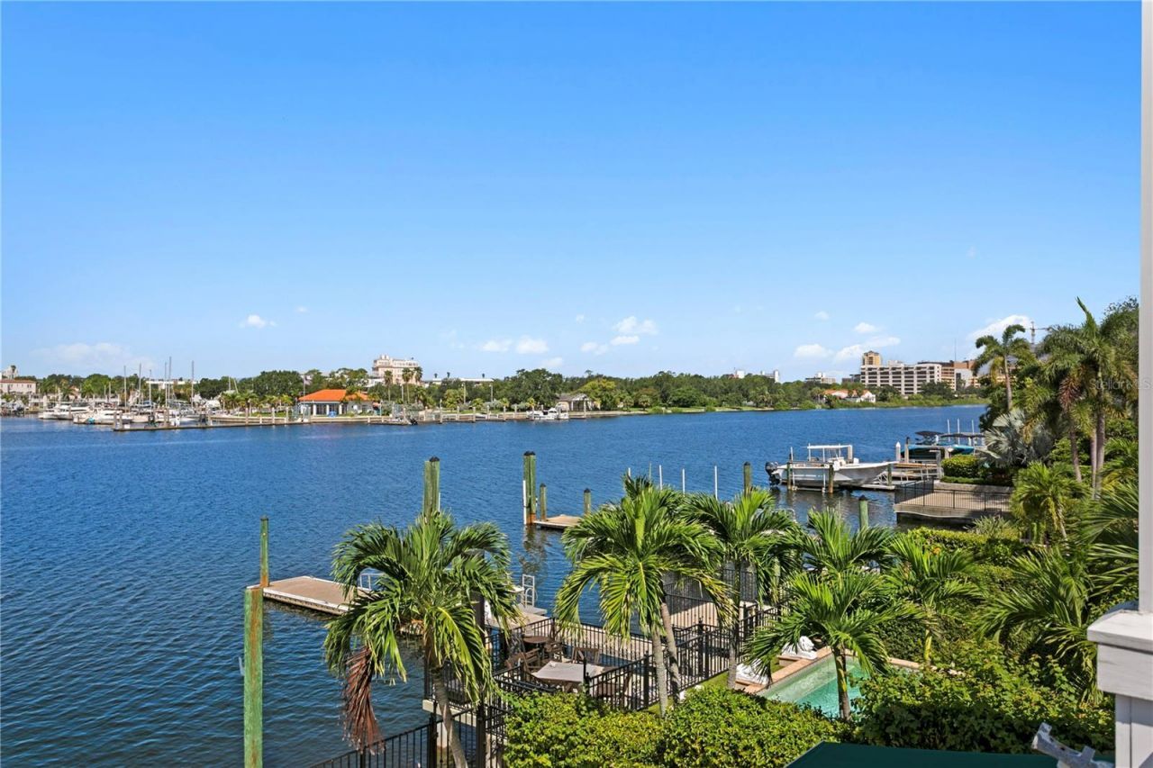 1109 Abbeys Way, Tampa, FL 33602 Photo