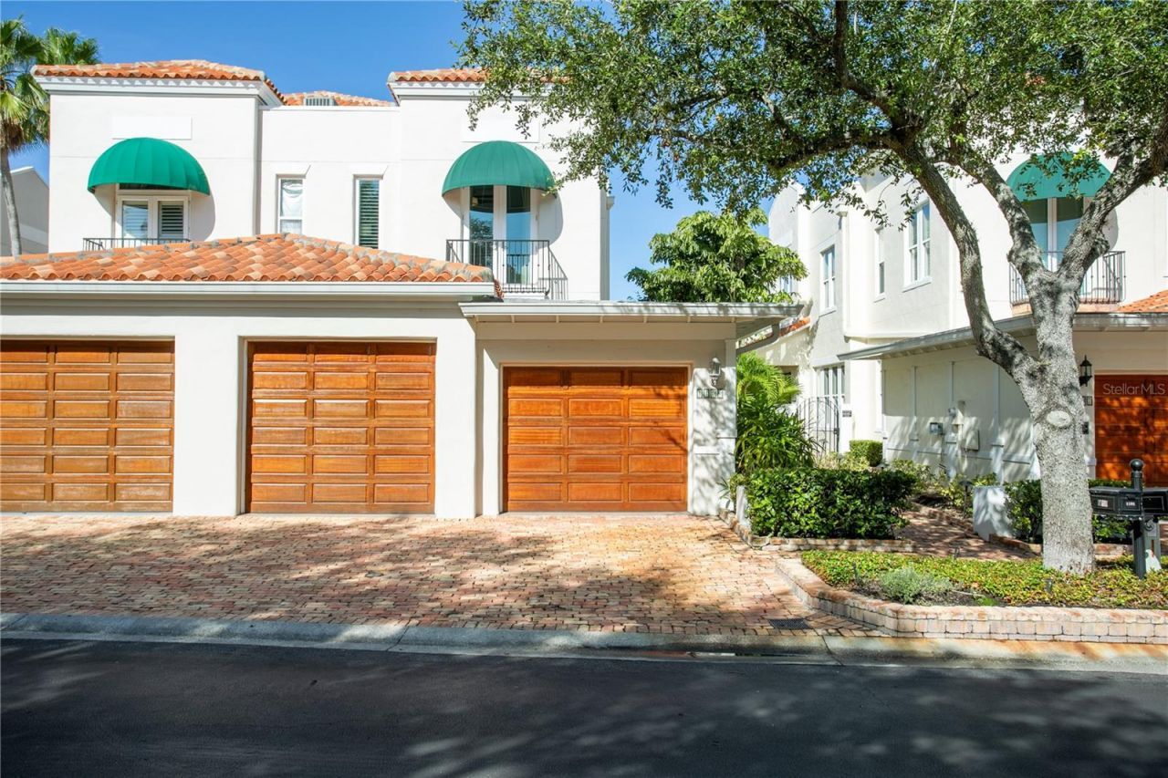 1109 Abbeys Way, Tampa, FL 33602 Photo