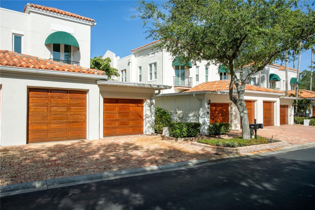 1109 Abbeys Way, Tampa, FL 33602 Photo
