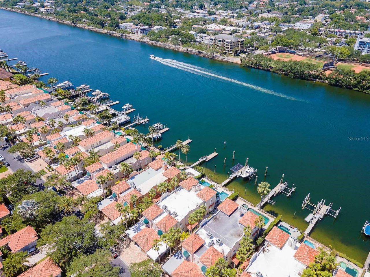 1109 Abbeys Way, Tampa, FL 33602 Photo