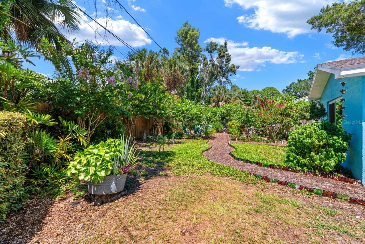 2159 Barcelona Way, Saint Petersburg, FL 33712 Photo