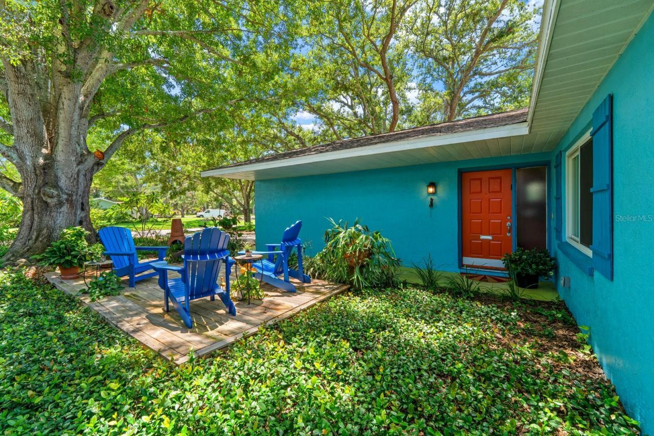 2159 Barcelona Way, Saint Petersburg, FL 33712 Photo