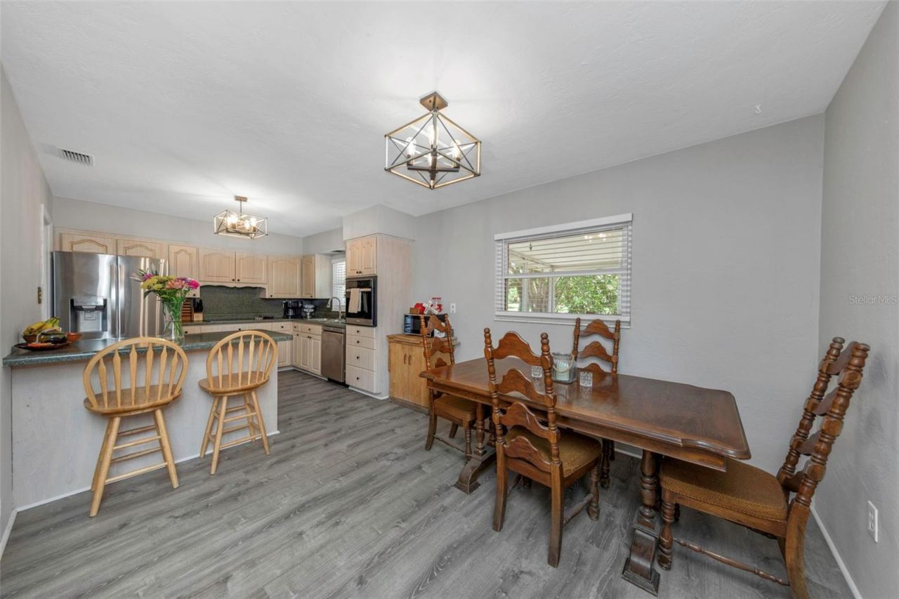 6191 6th Avenue S, Saint Petersburg, FL 33707 Photo