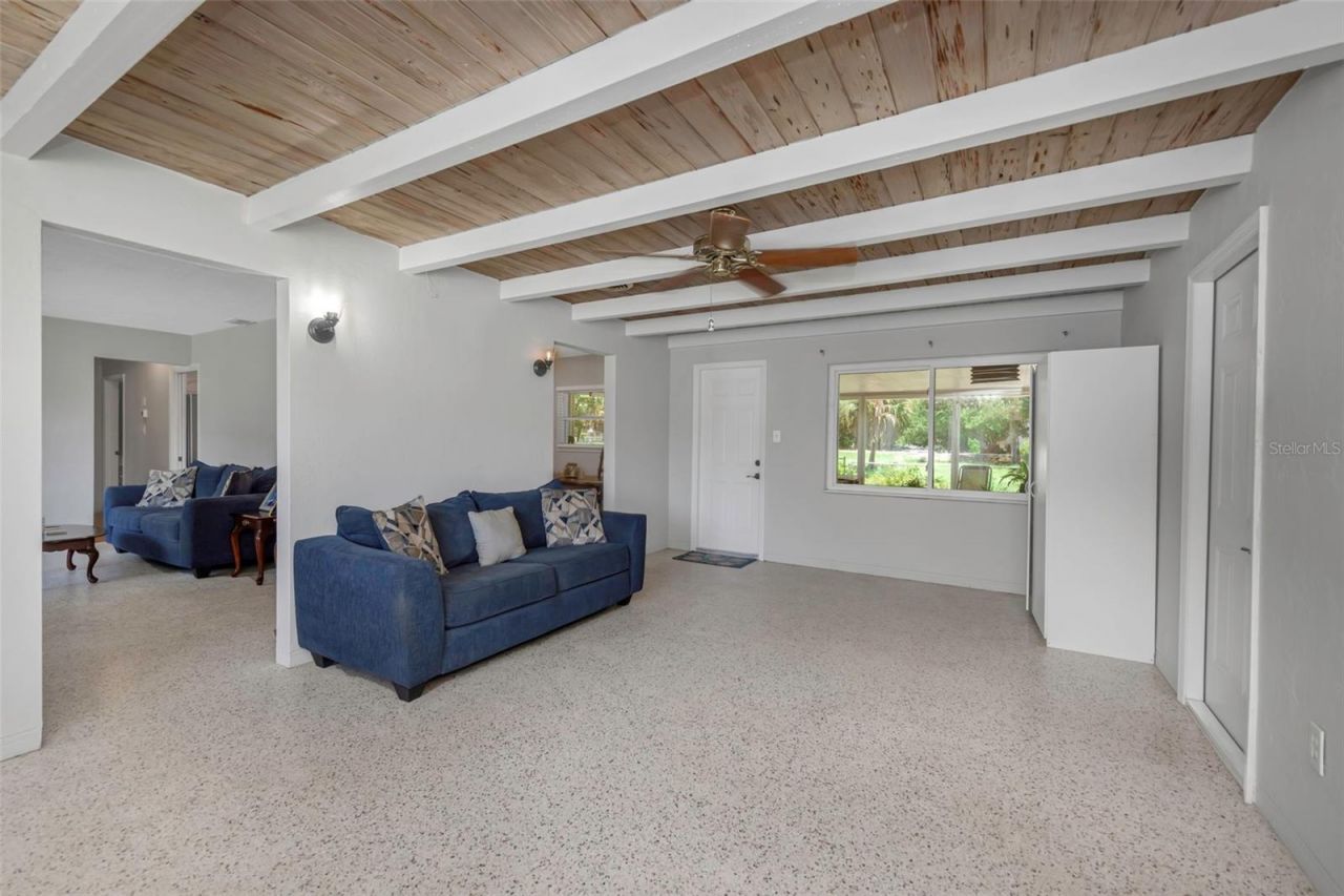 6191 6th Avenue S, Saint Petersburg, FL 33707 Photo