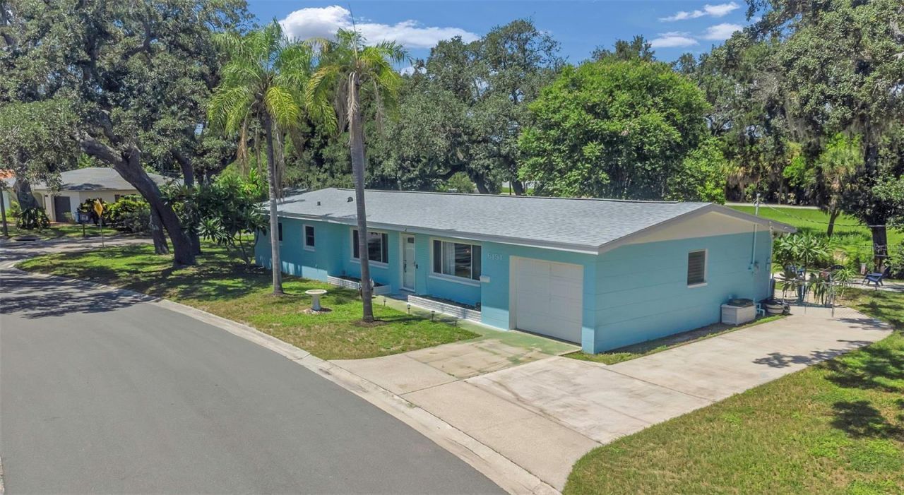 6191 6th Avenue S, Saint Petersburg, FL 33707 Photo