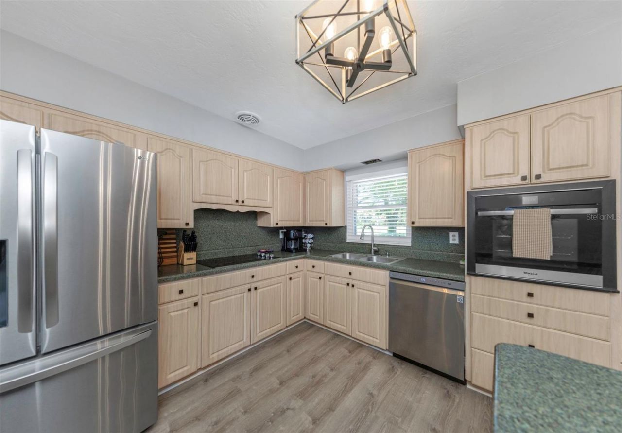 6191 6th Avenue S, Saint Petersburg, FL 33707 Photo