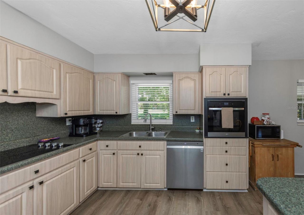 6191 6th Avenue S, Saint Petersburg, FL 33707 Photo