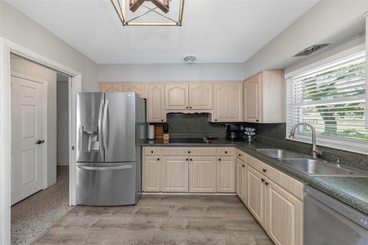6191 6th Avenue S, Saint Petersburg, FL 33707 Photo