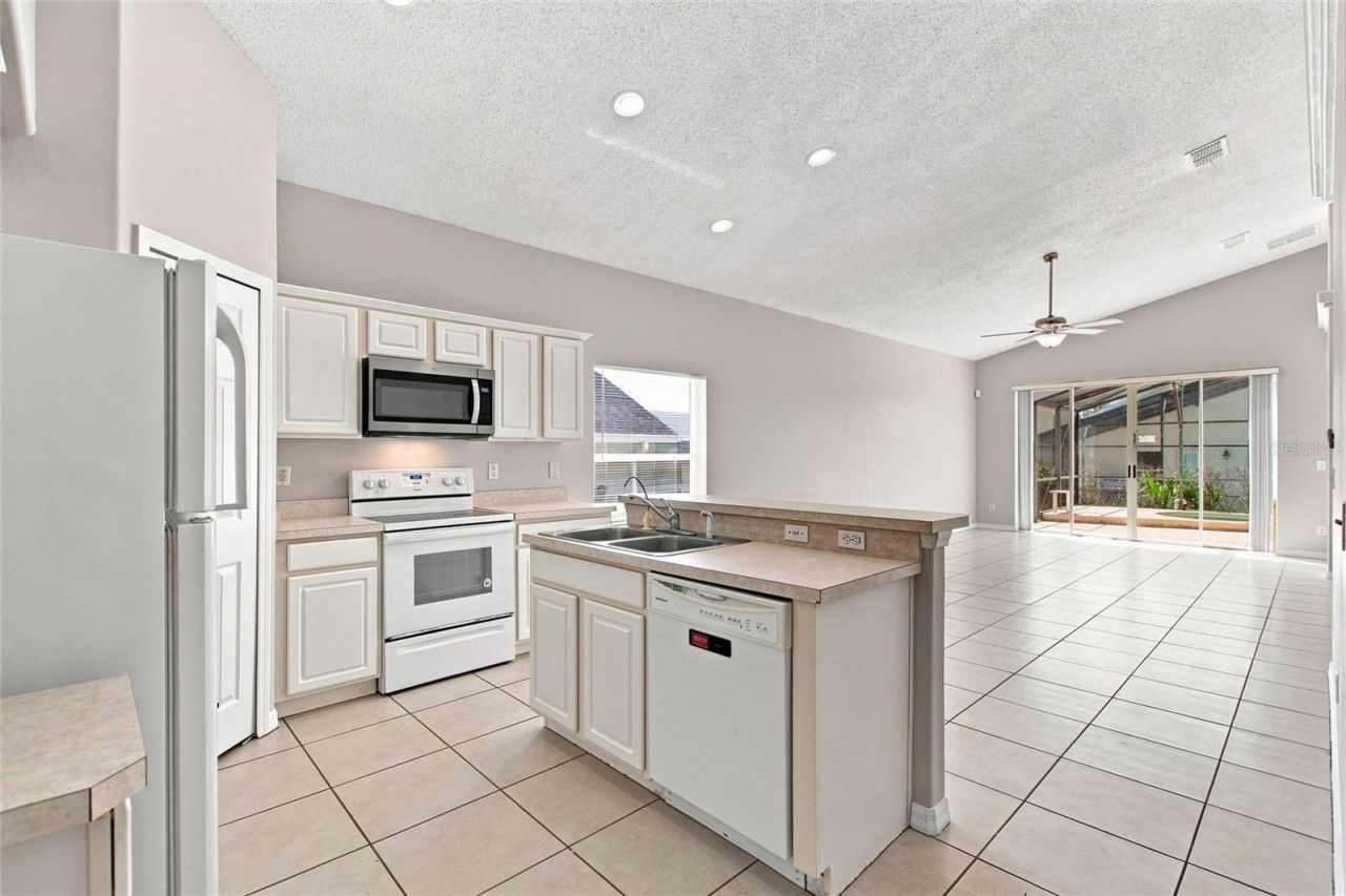 16616 Palm Spring Drive , Clermont, FL 34714 Photo