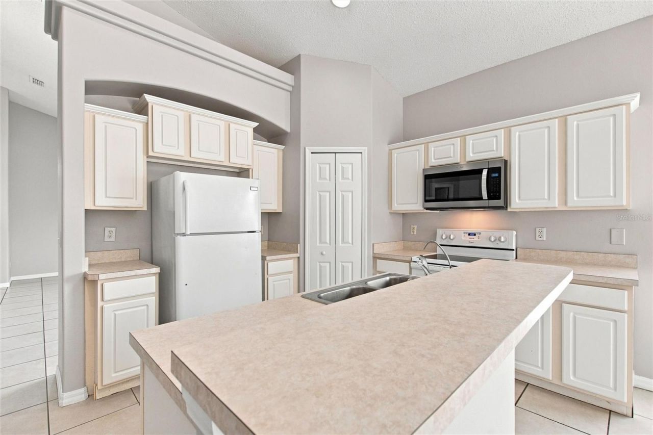 16616 Palm Spring Drive , Clermont, FL 34714 Photo