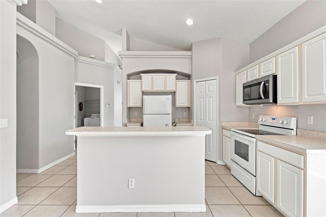 16616 Palm Spring Drive , Clermont, FL 34714 Photo