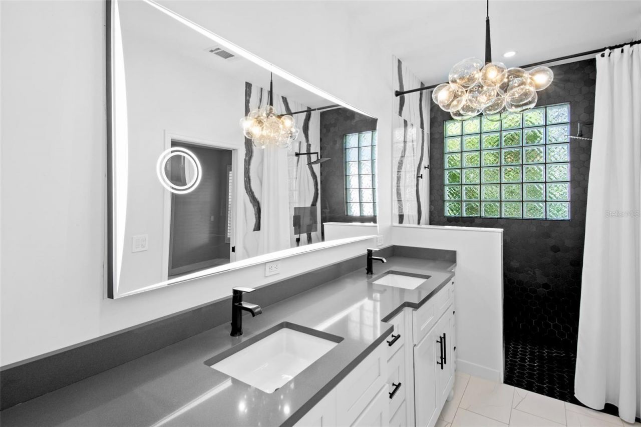 3761 Amapola Lane, Sarasota, FL 34238 Photo