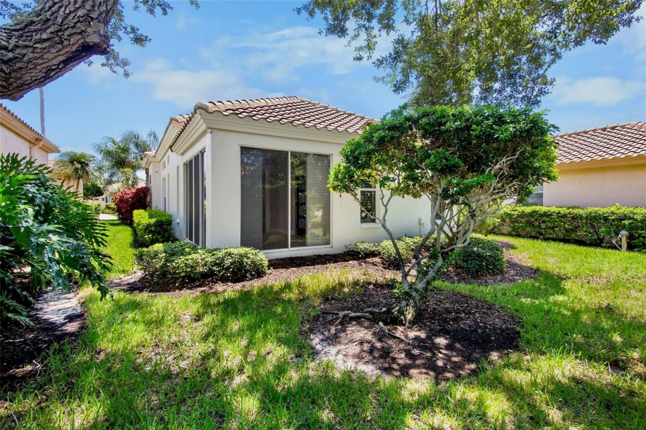 3761 Amapola Lane, Sarasota, FL 34238 Photo
