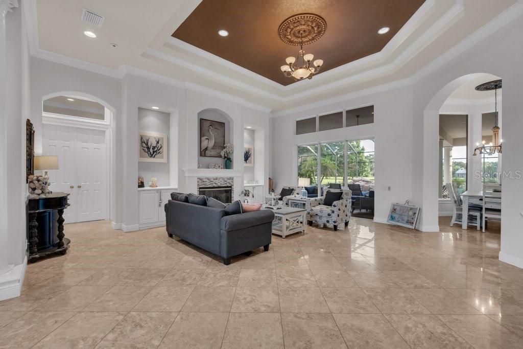 6217 Kingbird Manor Drive, Lithia, FL 33547 Photo