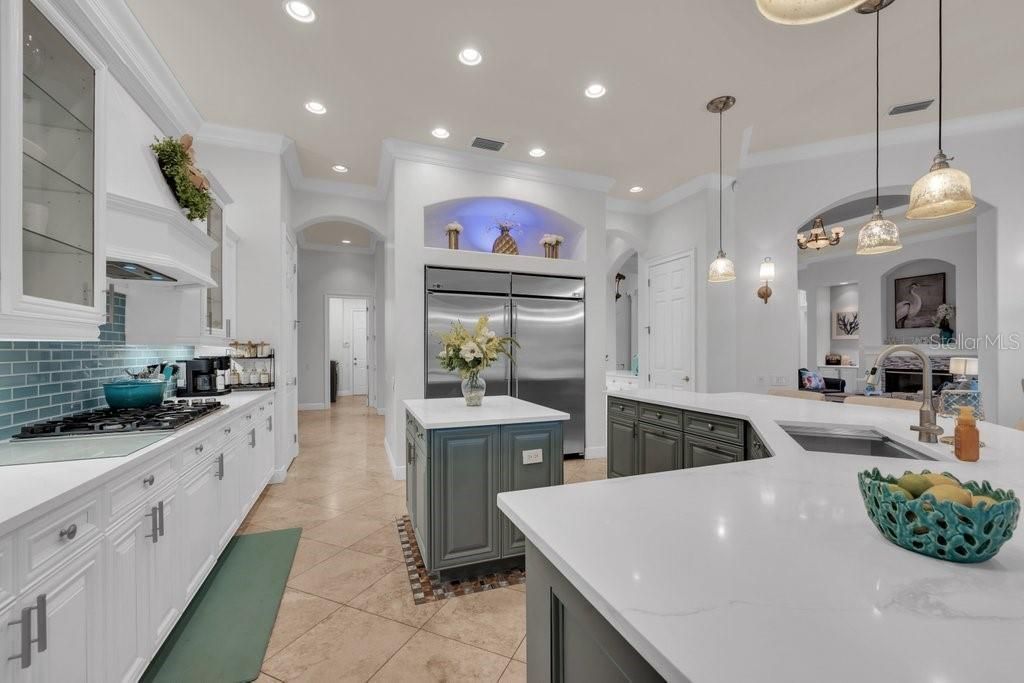 6217 Kingbird Manor Drive, Lithia, FL 33547 Photo