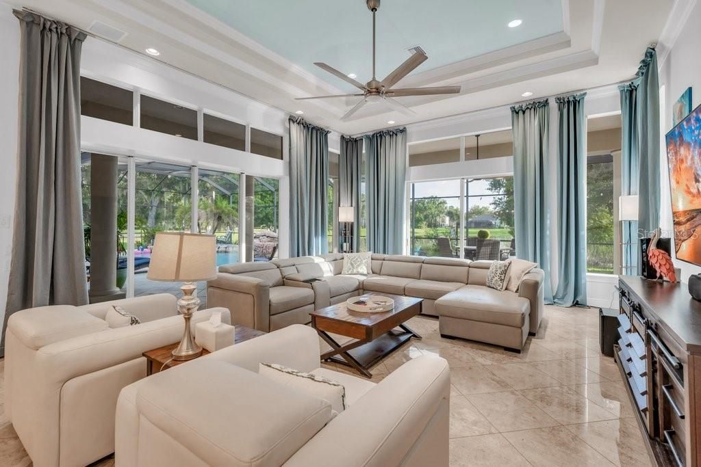 6217 Kingbird Manor Drive, Lithia, FL 33547 Photo