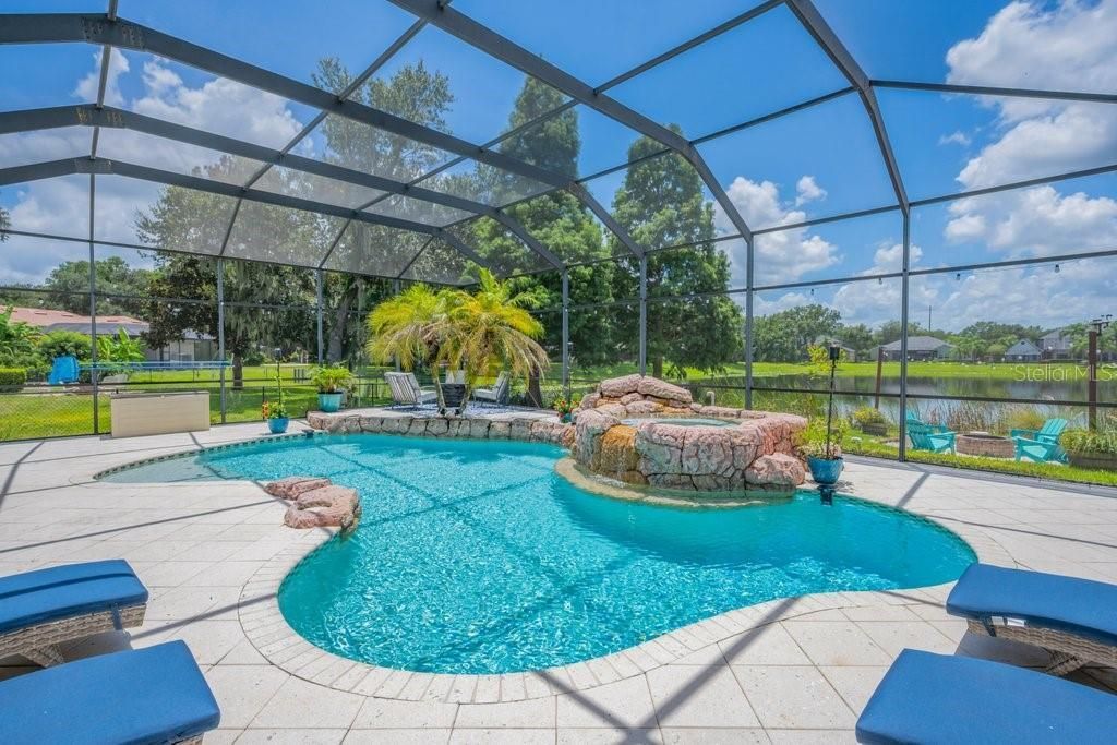 6217 Kingbird Manor Drive, Lithia, FL 33547 Photo