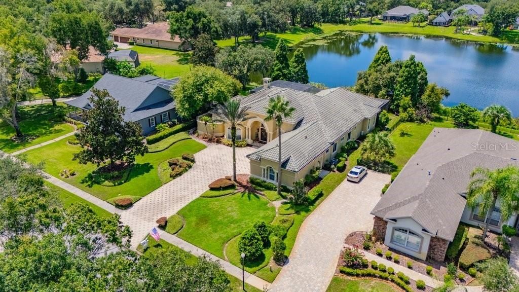 6217 Kingbird Manor Drive, Lithia, FL 33547 Photo