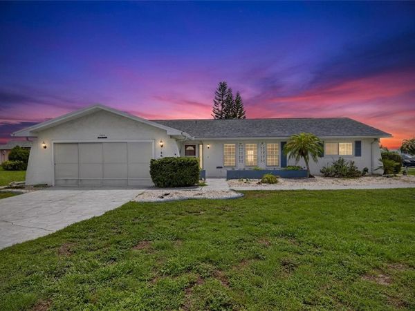 1743 COCO PALM CIRCLE , SUN CITY CENTER, FL 33573