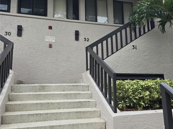 1802 MARINER DR , Unit 32, TARPON SPRINGS, FL 34689