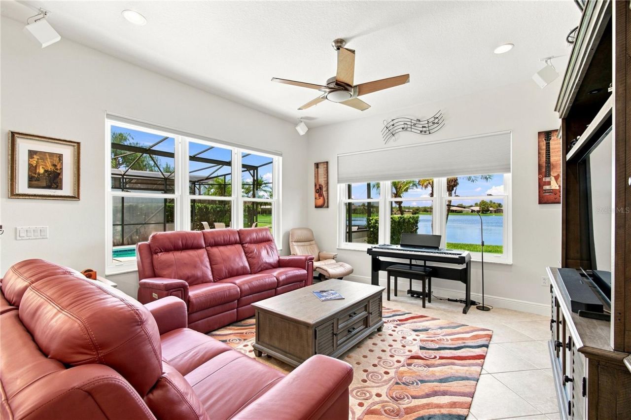 662 Shorehaven Dr, Poinciana, FL 34759 Photo