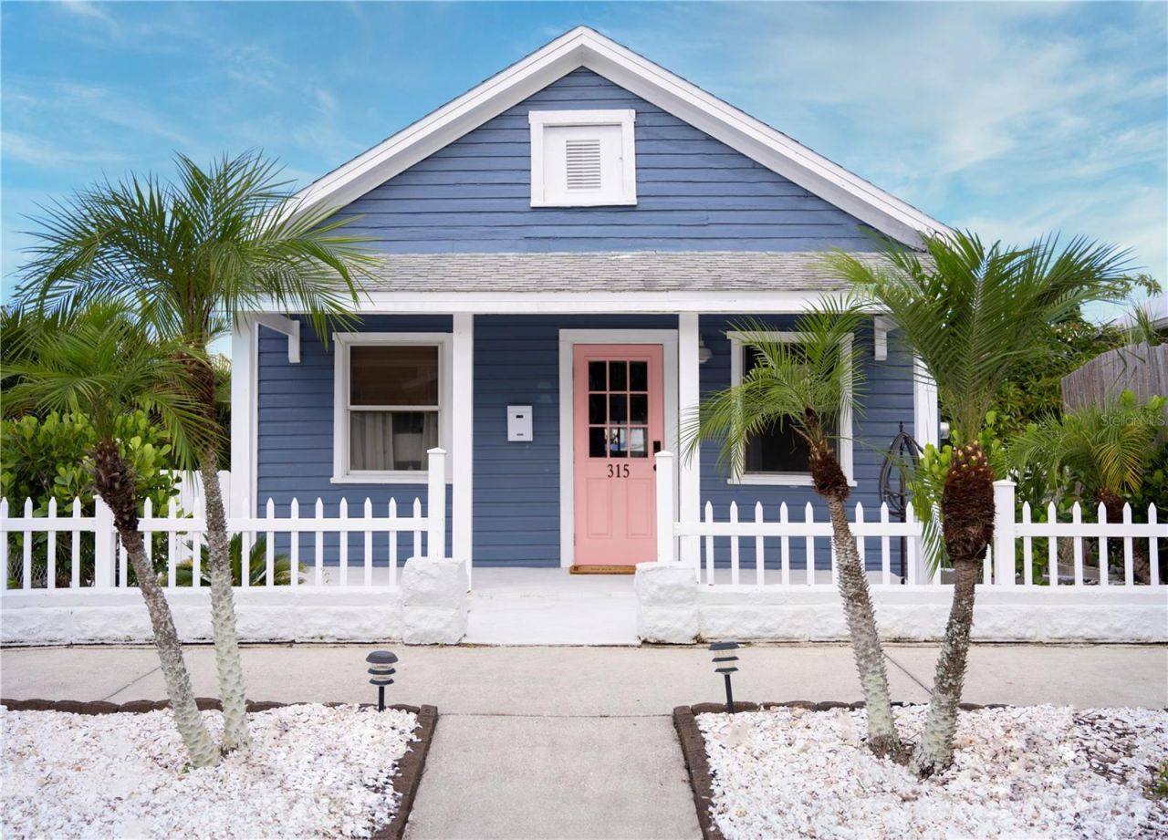 315 Hope Street, Tarpon Springs, FL 34689 Main Photo