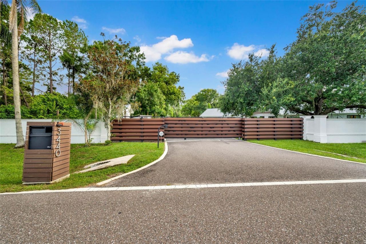 3440 Crenshaw Lake Road, Lutz, FL 33548 Photo