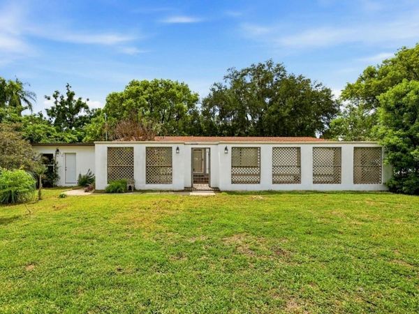 403 S PARSONS AVENUE , SEFFNER, FL 33584
