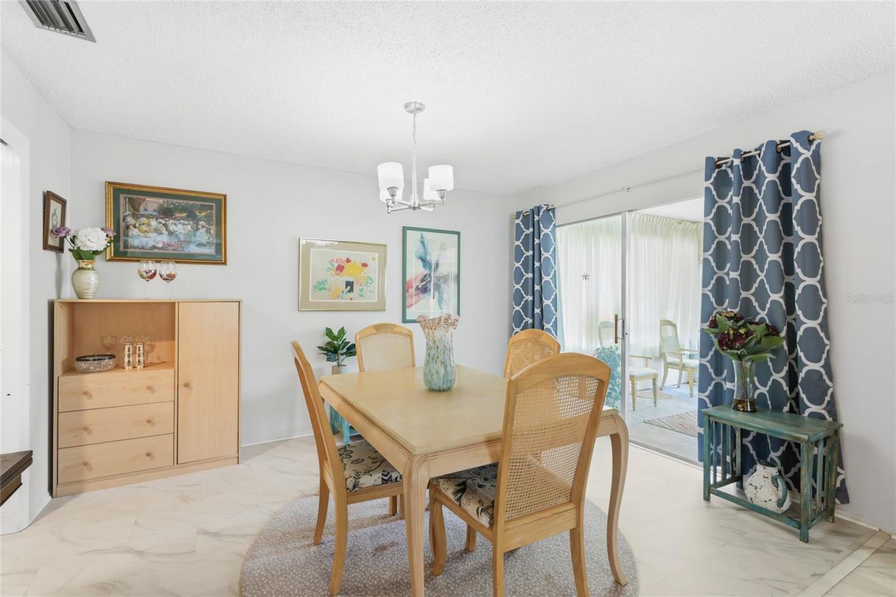 2327 Waterbluff Place, Unit V315, Sarasota, FL 34231 Photo