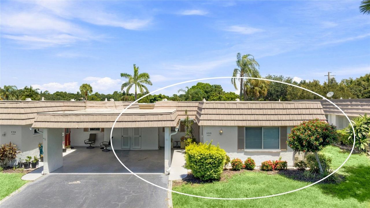 2327 Waterbluff Place, Unit V315, Sarasota, FL 34231 Photo
