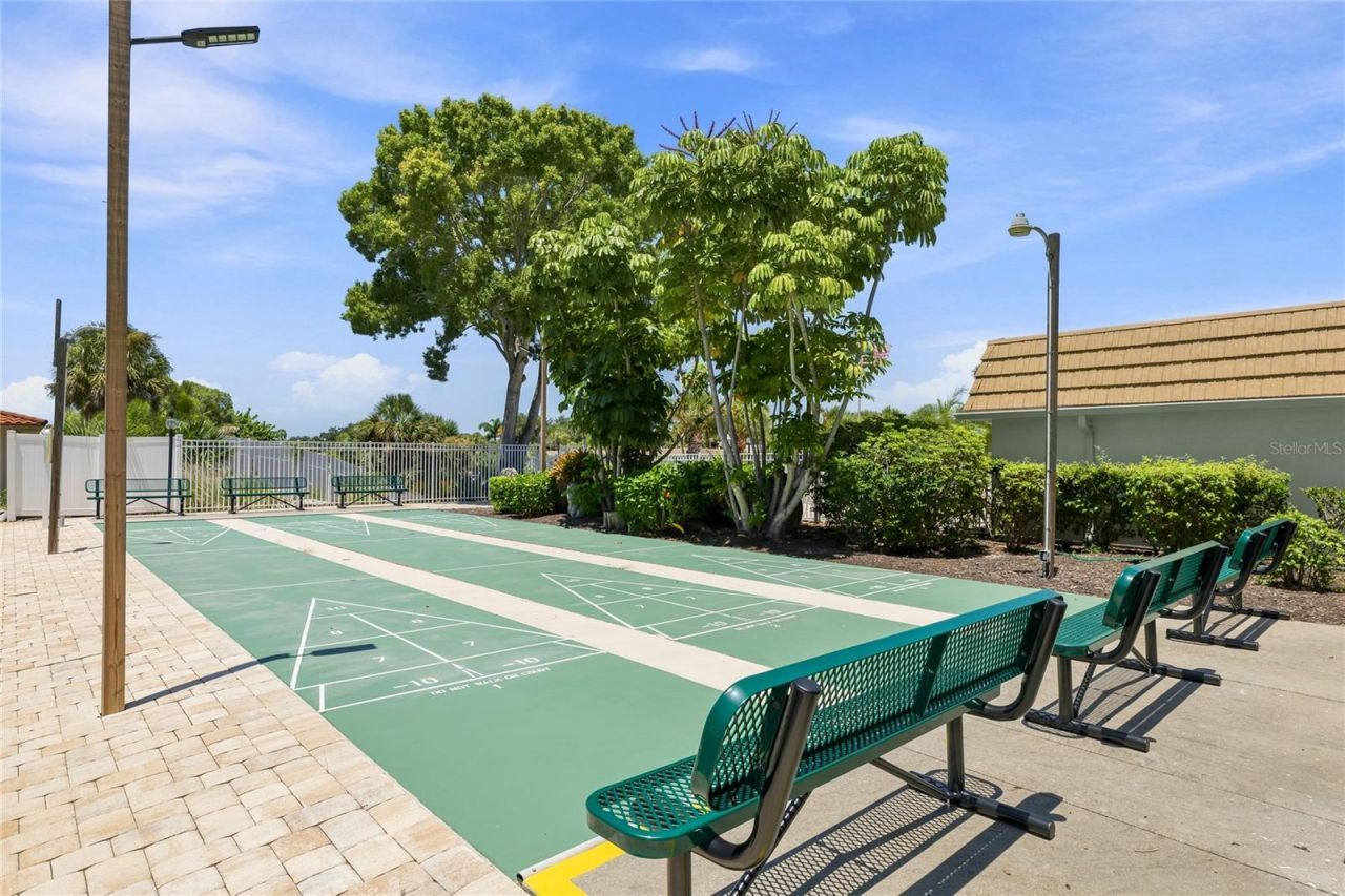 2327 Waterbluff Place, Unit V315, Sarasota, FL 34231 Photo