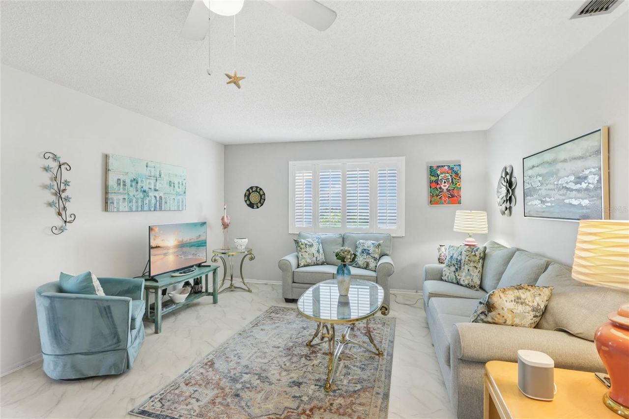 2327 Waterbluff Place, Unit V315, Sarasota, FL 34231 Photo