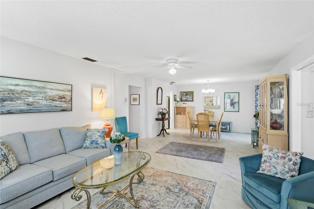 2327 Waterbluff Place, Unit V315, Sarasota, FL 34231 Photo