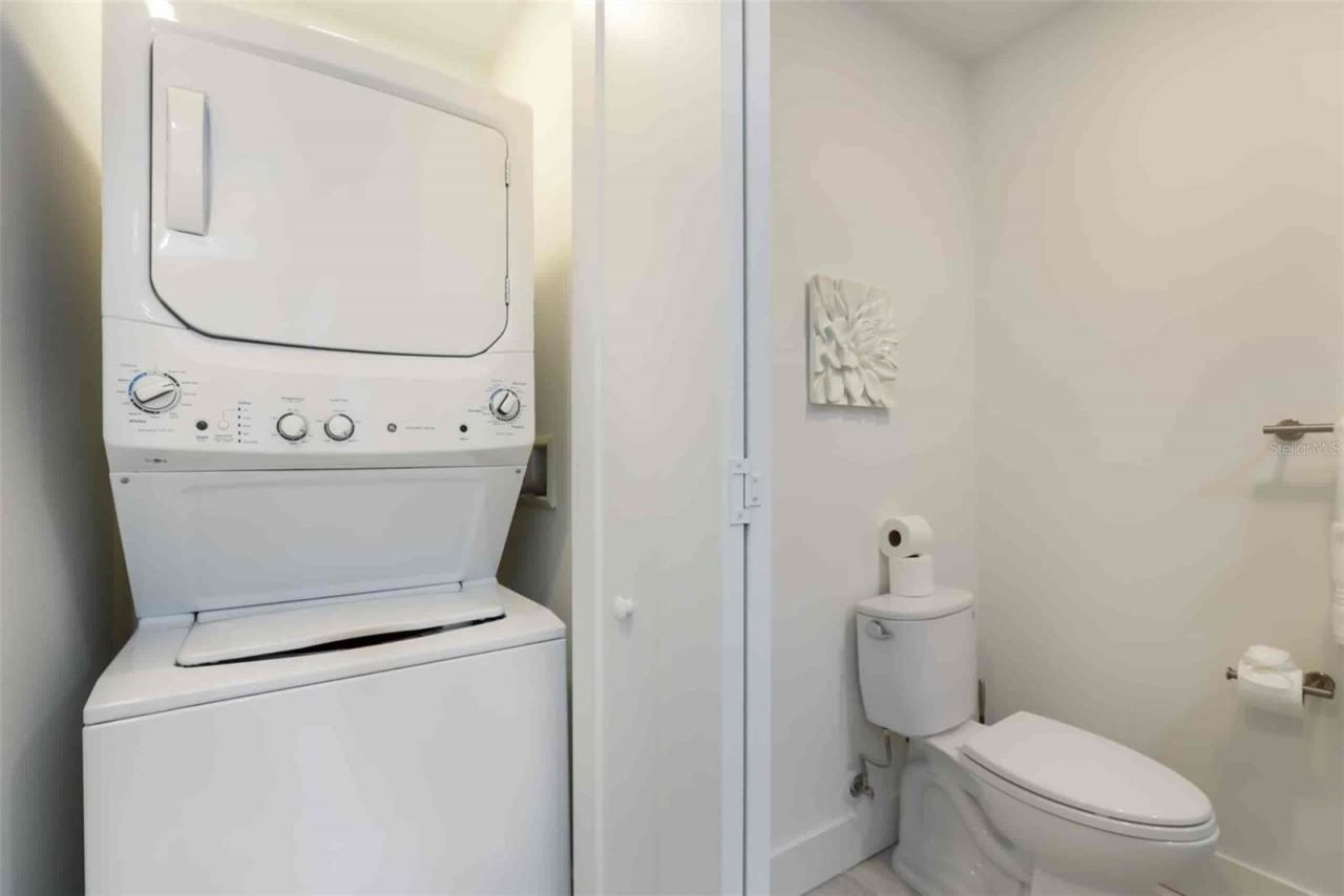 1703 N Tamiami Trail, Unit 210, Sarasota, FL 34234 Photo