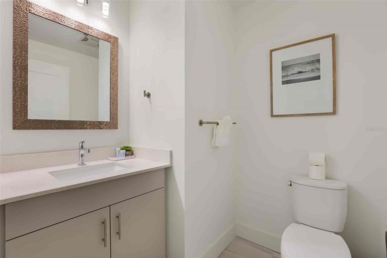 1703 N Tamiami Trail, Unit 210, Sarasota, FL 34234 Photo