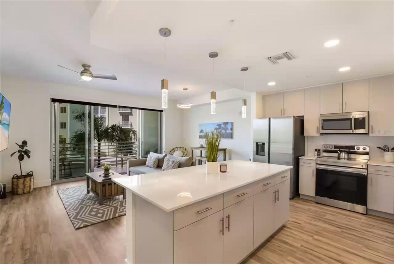 1703 N Tamiami Trail, Unit 210, Sarasota, FL 34234 Photo