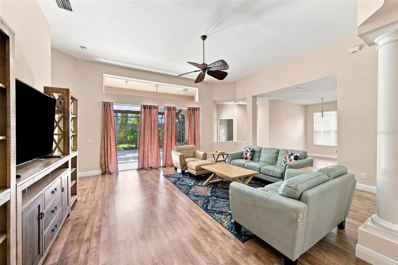 295 Londonderry Drive, Sarasota, FL 34240 Photo
