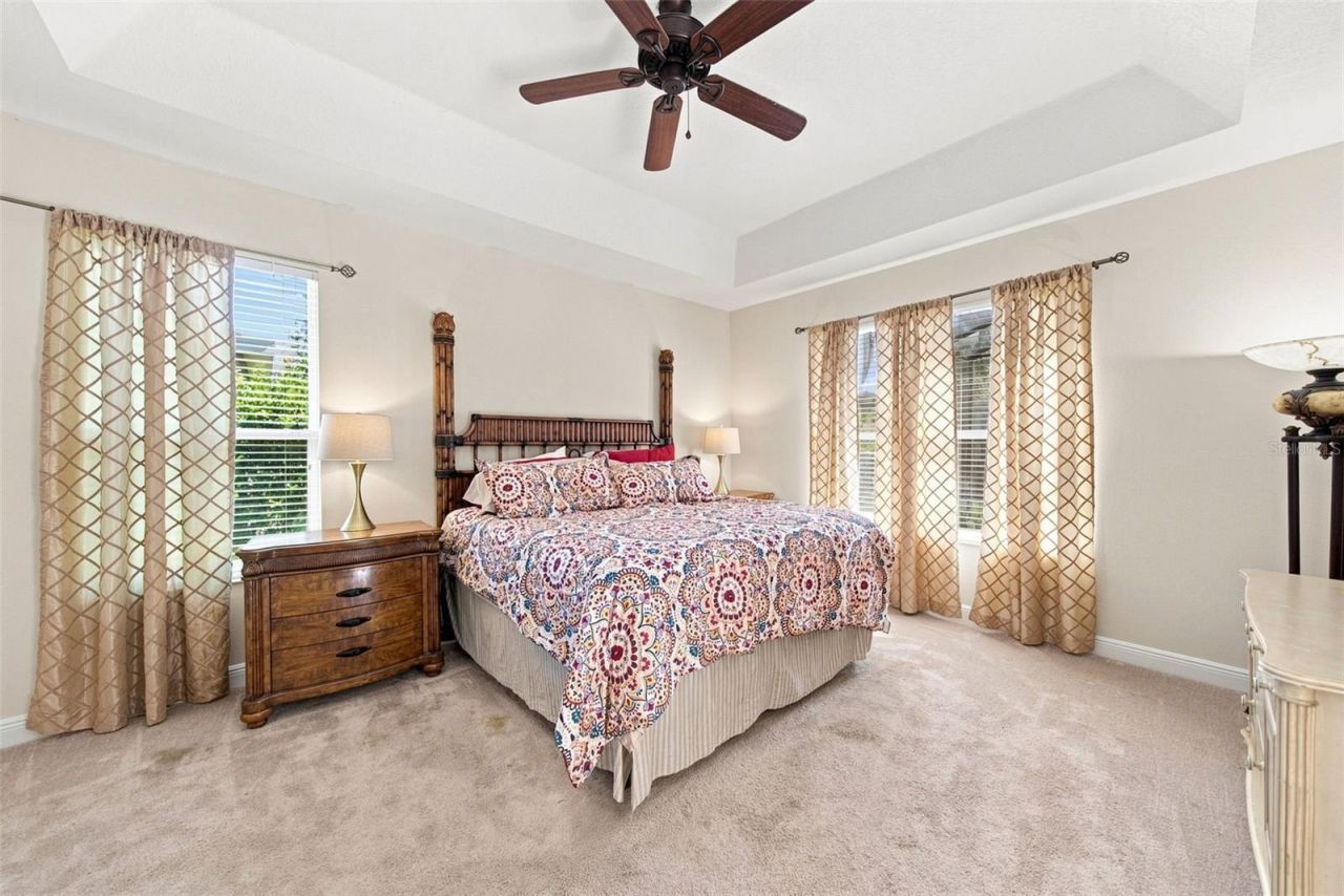 295 Londonderry Drive, Sarasota, FL 34240 Photo