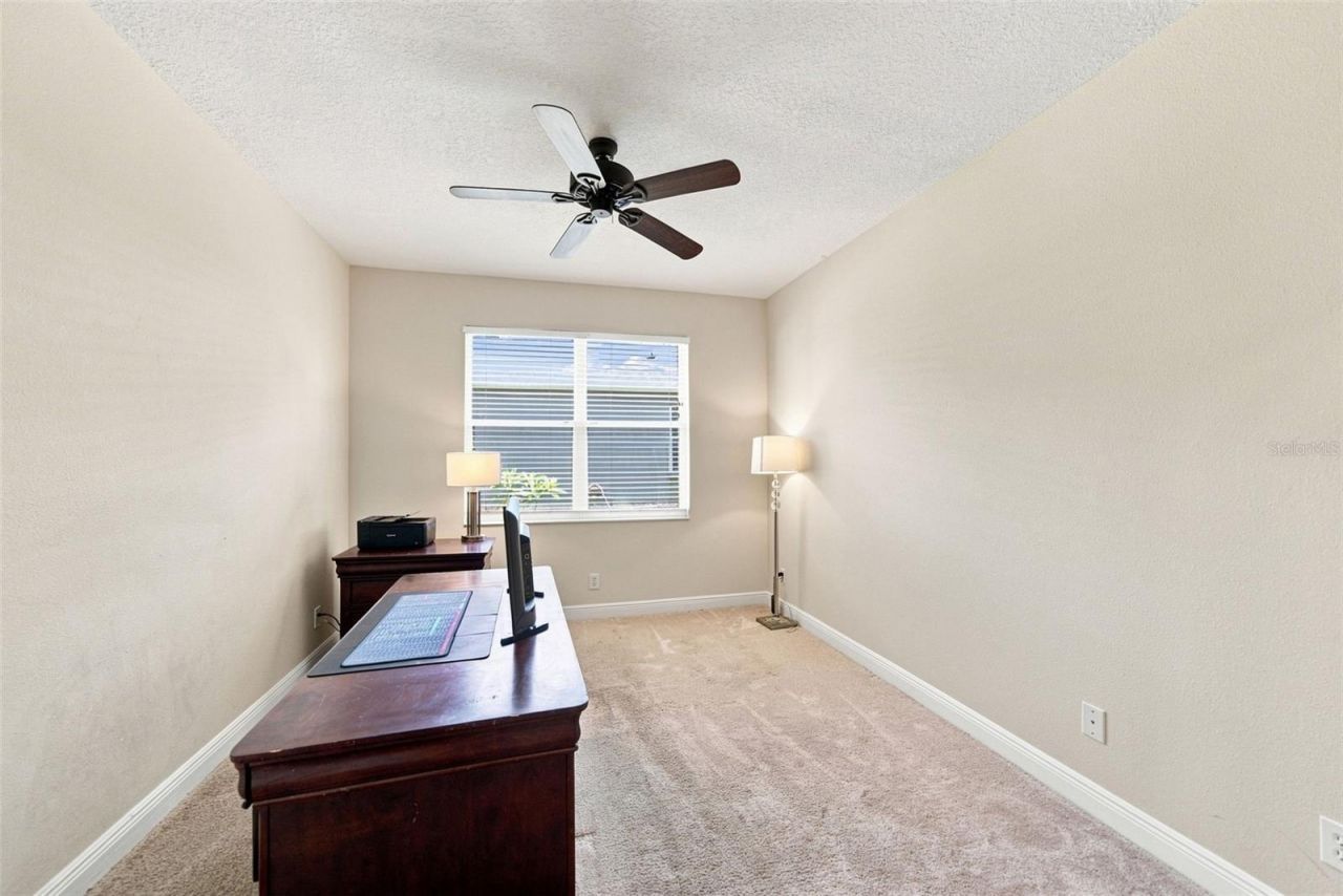295 Londonderry Drive, Sarasota, FL 34240 Photo