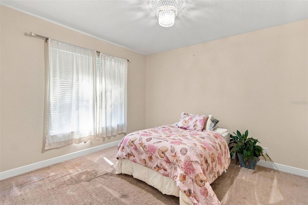 295 Londonderry Drive, Sarasota, FL 34240 Photo