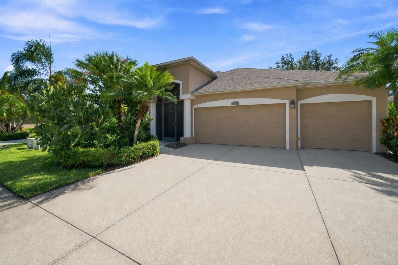 295 Londonderry Drive, Sarasota, FL 34240 Photo